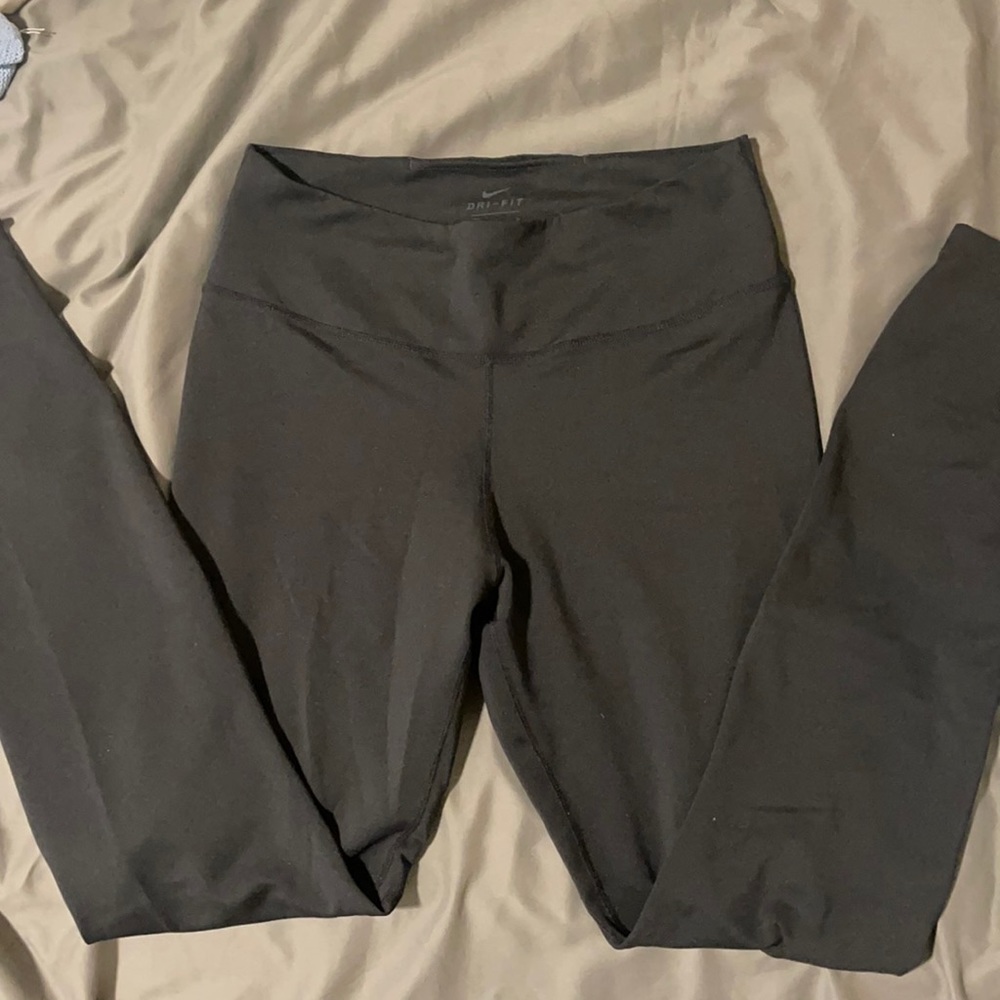 Nike dry fit leggings